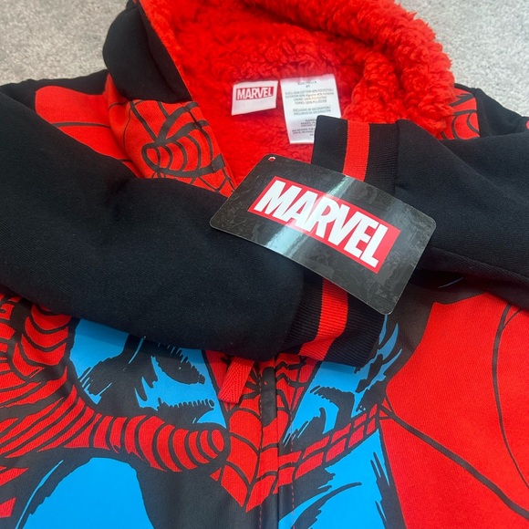 Marvel Spider man Red and Black Fleece Hoodie - Picture 3 of 4